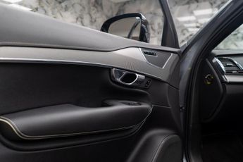 Volvo XC90 2.0 B5 MHEV R-Design Pro Auto 4WD Euro 6 (s/s) 5dr