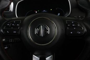 MG MG ZS 72.6kWh Trophy Long Range Auto 5dr