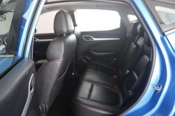 MG MG ZS 51.1kWh Trophy Auto 5dr