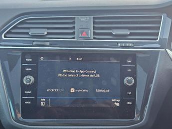 Volkswagen Tiguan 1.5 TSI EVO R-Line Tech SUV 5dr Petrol DSG Euro 6 (s/s) (150 ps)