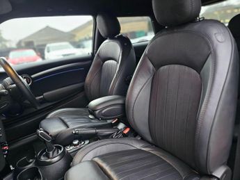 MINI Hatch 1.5 Cooper Exclusive Steptronic Euro 6 (s/s) 3dr