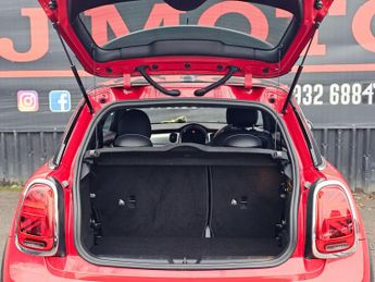 MINI Hatch 1.5 Cooper Exclusive Steptronic Euro 6 (s/s) 3dr