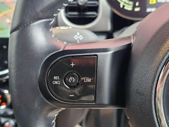 MINI Hatch 1.5 Cooper Exclusive Steptronic Euro 6 (s/s) 3dr