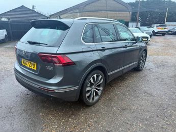 Volkswagen Tiguan 2.0 TSI R-Line DSG 4Motion Euro 6 (s/s) 5dr