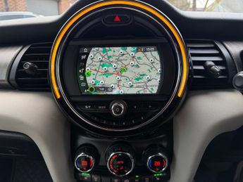 MINI Convertible 1.5 Cooper Exclusive Steptronic Euro 6 (s/s) 2dr