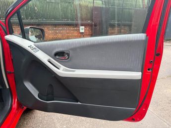 Toyota Yaris 1.33 Dual VVT-i TR MultiMode Euro 4 (s/s) 3dr