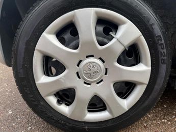 Peugeot 107 1.0 12V Urban 2 Tronic Euro 4 5dr