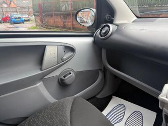 Peugeot 107 1.0 12V Urban 2 Tronic Euro 4 5dr
