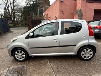 Peugeot 107 1.0 12V Urban 2 Tronic Euro 4 5dr