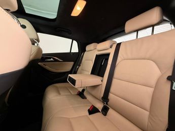 Infiniti QX30 2.2d Luxe Tech DCT AWD Euro 6 (s/s) 5dr