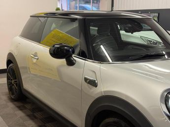 MINI Electric Hatch Cooper SE 32.6kWh Level 2 Auto 3dr