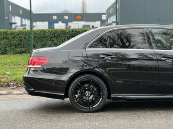 Mercedes-Benz E Class 2.1 E220 CDI AMG Sport G-Tronic+ Euro 5 (s/s) 4dr