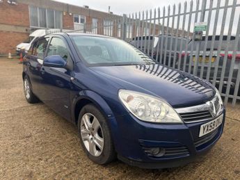 Vauxhall Astra 1.8i 16v Club 5dr