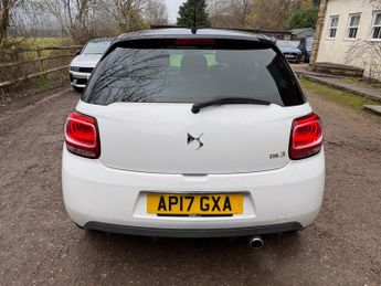 DS AUTOMOBILES DS 3 1.2 PureTech Connected Chic Euro 6 (s/s) 3dr