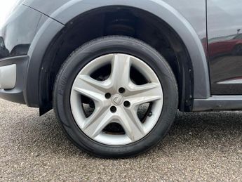 Dacia Sandero Stepway 0.9 TCe Laureate Euro 6 (s/s) 5dr