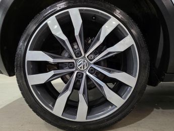 Volkswagen T-Roc 1.5 TSI EVO R-Line DSG Euro 6 (s/s) 5dr