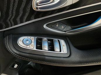 Mercedes-Benz GLC 2.1 GLC250d AMG Line (Premium Plus) G-Tronic 4MATIC Euro 6 (s/s)