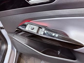 Volkswagen ID.4 Pro Performance 77kWh Life Auto 5dr