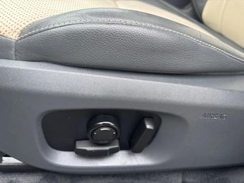 Land Rover Range Rover Evoque 2.0 TD4 SE Tech Auto 4WD Euro 6 (s/s) 5dr