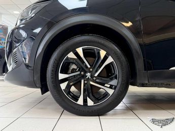 Peugeot E-2008 50kWh Allure Premium Auto 5dr (7kW Charger)