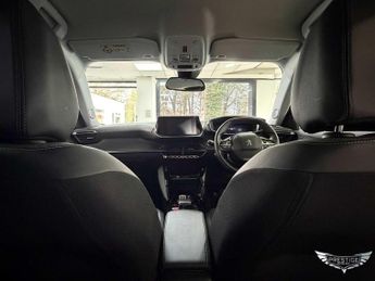 Peugeot E-2008 50kWh Allure Premium Auto 5dr (7kW Charger)