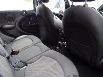 MINI Countryman 2.0 Cooper D Auto ALL4 Euro 5 5dr