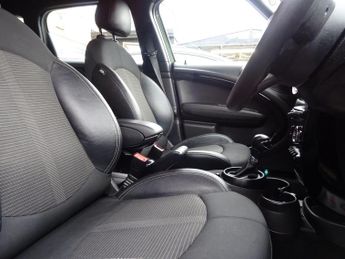 MINI Countryman 2.0 Cooper D Auto ALL4 Euro 5 5dr