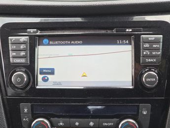 Nissan Qashqai 1.2 DIG-T N-Connecta XTRON Euro 6 (s/s) 5dr