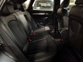 Audi Q3 2.0 TFSI S line SUV 5dr Petrol S Tronic quattro Euro 5 (s/s) (17