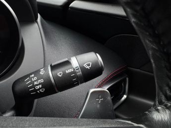 Jaguar XE 2.0i R-Sport Auto Euro 6 (s/s) 4dr