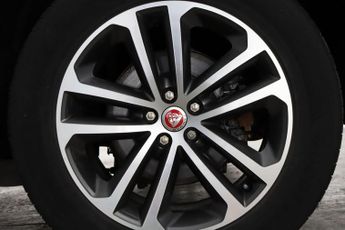 Jaguar F-PACE 2.0 P250i R-Dynamic S Auto AWD Euro 6 (s/s) 5dr