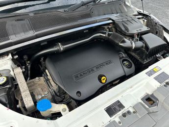 Land Rover Range Rover Evoque 2.2 SD4 Pure Auto 4WD Euro 5 5dr