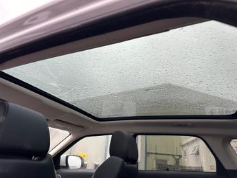 Land Rover Range Rover Evoque 2.2 SD4 Pure Auto 4WD Euro 5 5dr