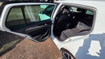 Volkswagen Golf 2.0 TDI BlueMotion Tech GTD DSG Euro 6 (s/s) 5dr