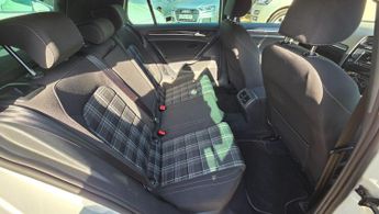 Volkswagen Golf 2.0 TDI BlueMotion Tech GTD DSG Euro 6 (s/s) 5dr