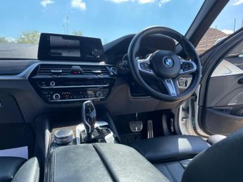 BMW 5 Series 2.0 520d M Sport Touring Auto xDrive Euro 6 (s/s) 5dr