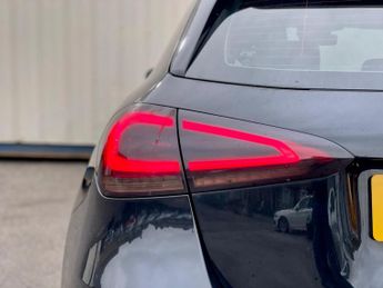 Mercedes-Benz A Class 1.5 A180d Sport (Executive) 7G-DCT Euro 6 (s/s) 5dr