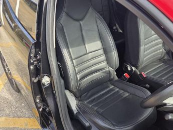 Toyota AYGO 1.0 VVT-i x-clusiv x-shift Euro 6 5dr