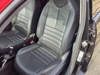 Toyota AYGO 1.0 VVT-i x-clusiv x-shift Euro 6 5dr