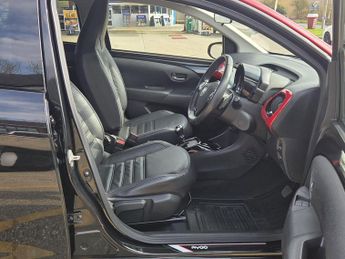 Toyota AYGO 1.0 VVT-i x-clusiv x-shift Euro 6 5dr