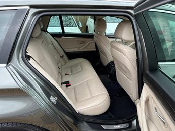 BMW 5 Series 2.0 520d Luxury Touring Auto Euro 6 (s/s) 5dr