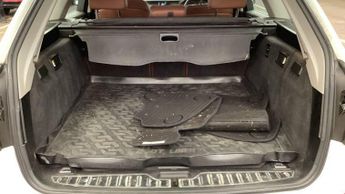 BMW 3 Series 2.0 320d ED EfficientDynamics Auto Euro 5 (s/s) 4dr