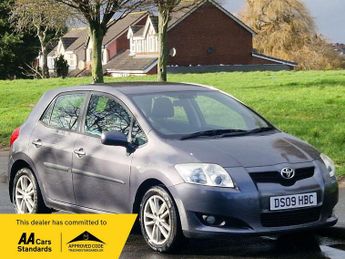 Toyota Auris 1.33 VVT-i TR (s/s) 5dr