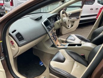 Volvo XC60 2.4 D5 SE Lux Geartronic AWD Euro 4 5dr