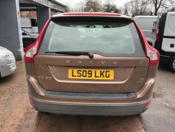 Volvo XC60 2.4 D5 SE Lux Geartronic AWD Euro 4 5dr