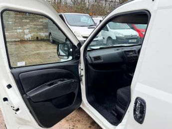 Fiat Doblo 1.3 JTD MultiJetII 16v Panel Van 4dr Diesel Manual L1 H1 (133 g/