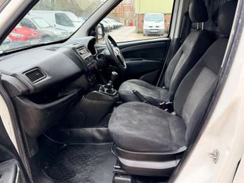 Fiat Doblo 1.3 JTD MultiJetII 16v Panel Van 4dr Diesel Manual L1 H1 (133 g/