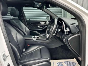 Mercedes-Benz GLC 2.1 GLC 220 D 4Matic AMG Line Premium+ Auto 4WD 5dr