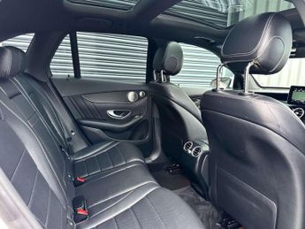 Mercedes-Benz GLC 2.1 GLC 220 D 4Matic AMG Line Premium+ Auto 4WD 5dr