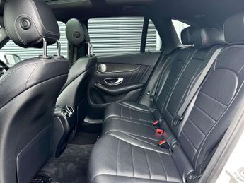 Mercedes-Benz GLC 2.1 GLC 220 D 4Matic AMG Line Premium+ Auto 4WD 5dr